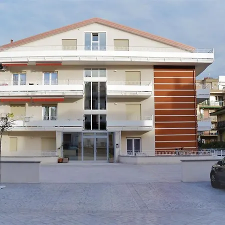 Zefiro Apartment